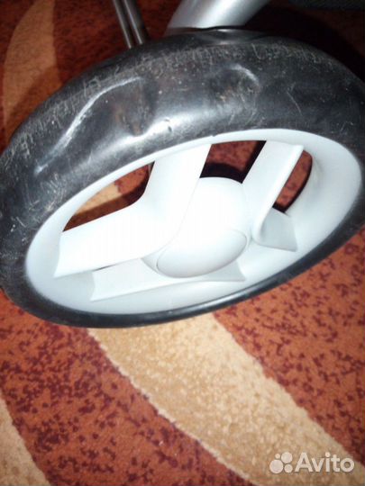 Коляска для кукол