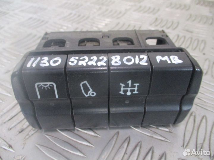 Блок кнопок Mercedes-Benz A9435400146