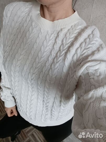 Свитер несколько штук в отл.состоянии
