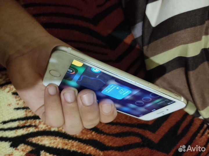 Телефон iPhone 7 128gb