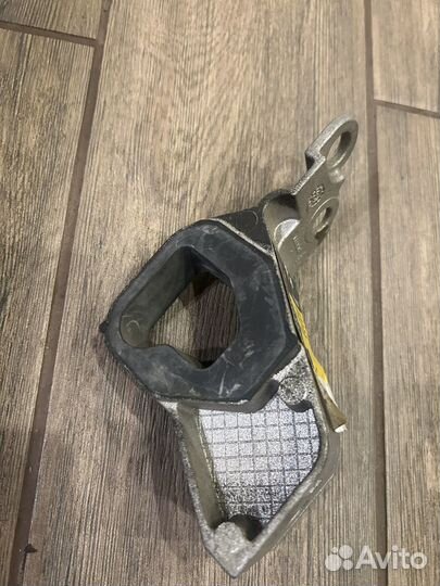 Подвес глушителя Renault 7700424342