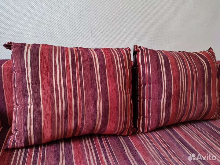 Диванные подушки большие