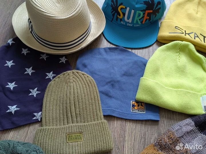 Много шапок, шляпа, кепка на 1,2,3 года