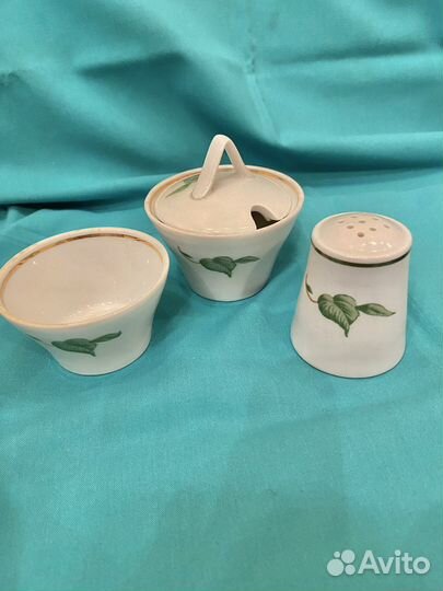 Фарфоровая посуда советских времён разная