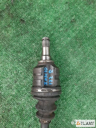 Привод передний правый toyota isis