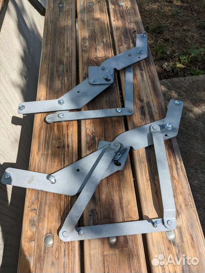 Раскладной механизм для дивана