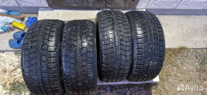 Toyo Observe GSi-5 225/50 R17