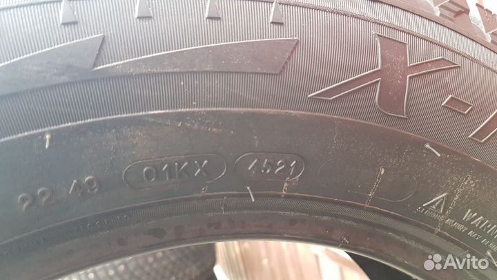 Michelin Latitude X-Ice North 2 215/60 R16 99T