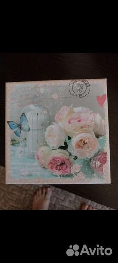 Коробки для подарков и цветов