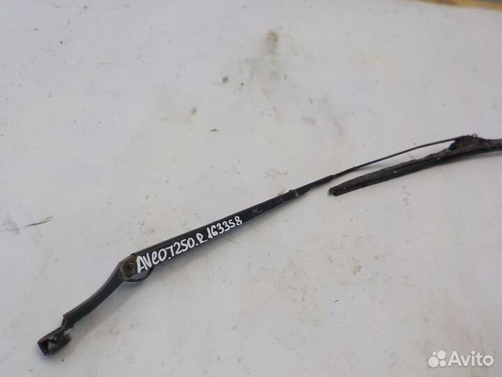 Поводок стеклоочистителя прав Chevrolet Aveo T250