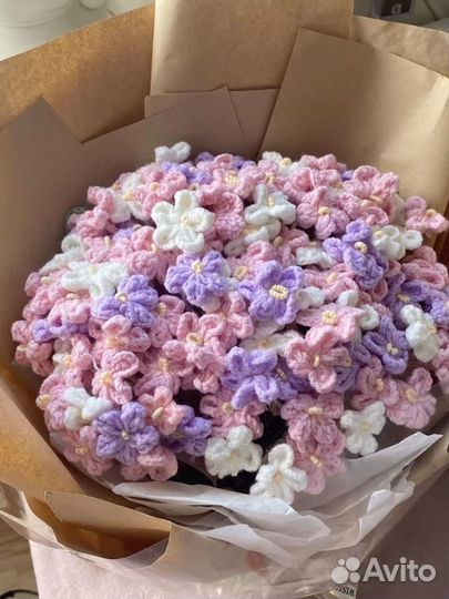 Вязаные цветы подарок на 8 марта