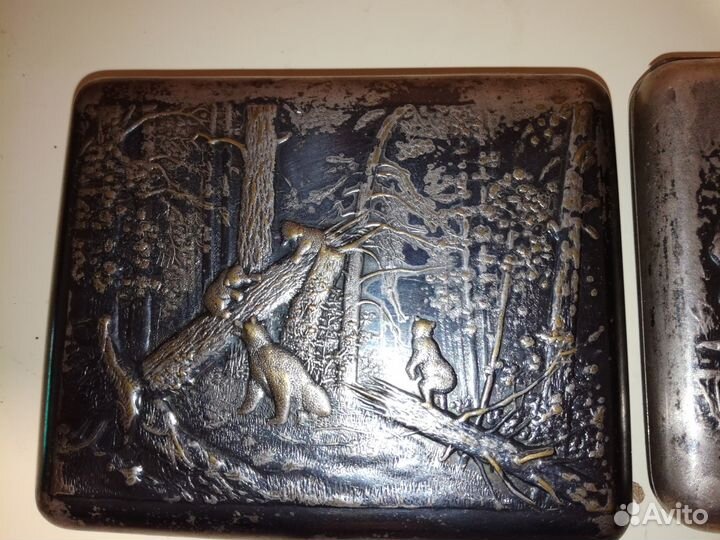 Портсигар мишки в лесу и охотники на привале СССР