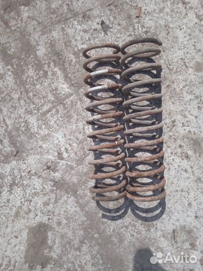 Пружина подвески задняя Лада 2112 21120 2002