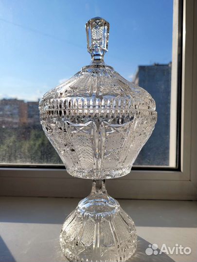 Хрустальные конфетницы