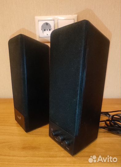 Колонки активные Genius SP-S200