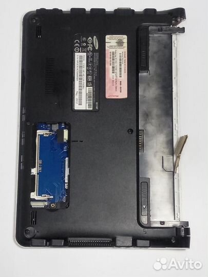 Нетбук Samsung NC 110 в сборе (неисправен)