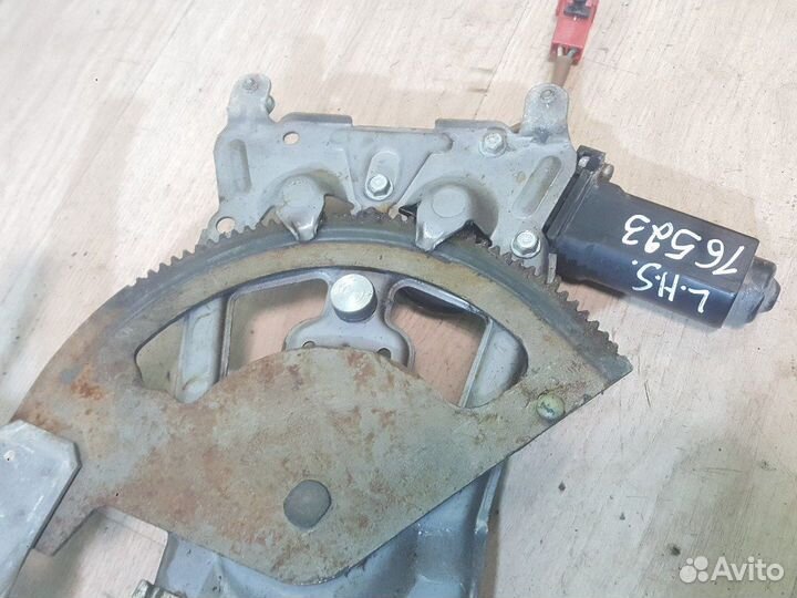 Электростеклоподъемник передний левый Chrysler Lhs