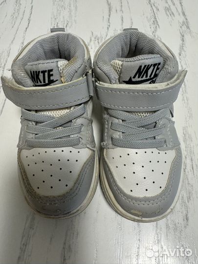 Кроссовки детские 23