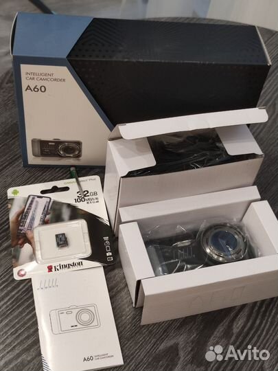 Видеорегистратор для автомобиля с двумя камерами