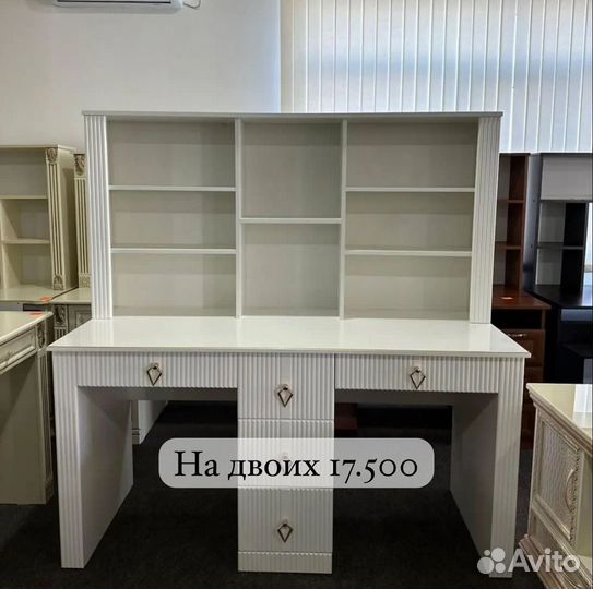 Компьютерный стол новый