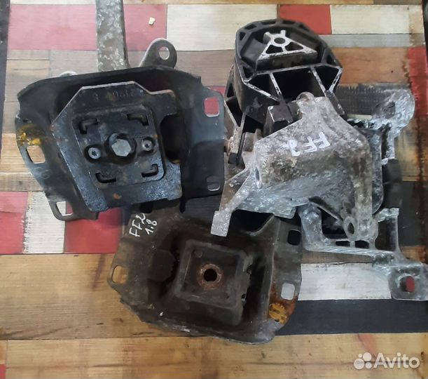 Подушка двигателя Ford Focus 2