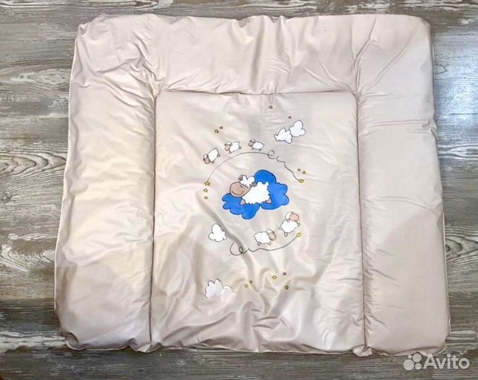 Матрасик на пеленальный стол комод непромокаемый