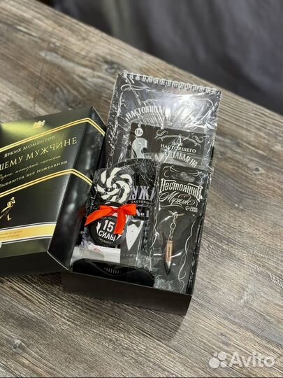 Подарок мужчине на День Защитника Отечества