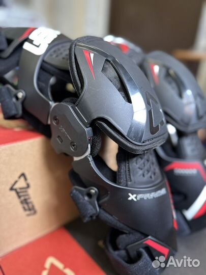 Мото наколенники брейсы Leatt X-Frame