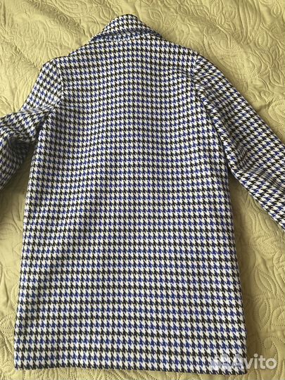 Пальто на девочку 122