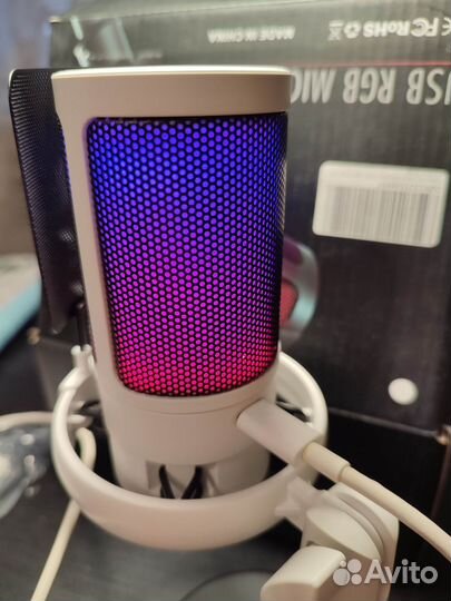 Конденсаторный микрофон USB с RGB подсветкой A6V