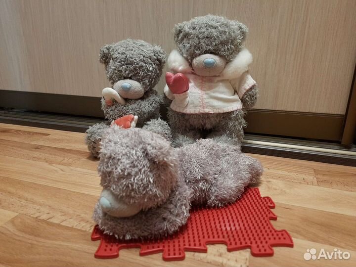 Мишки Тедди с игрушками