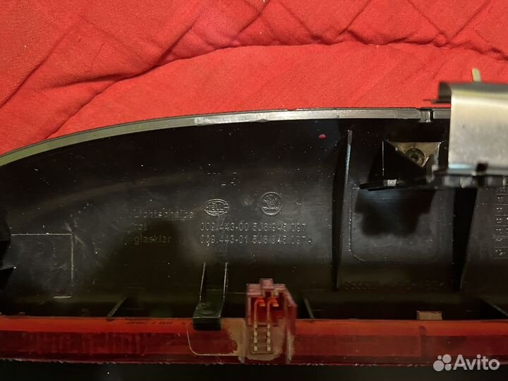 Фонарь задний стоп сигнал Skoda fabia