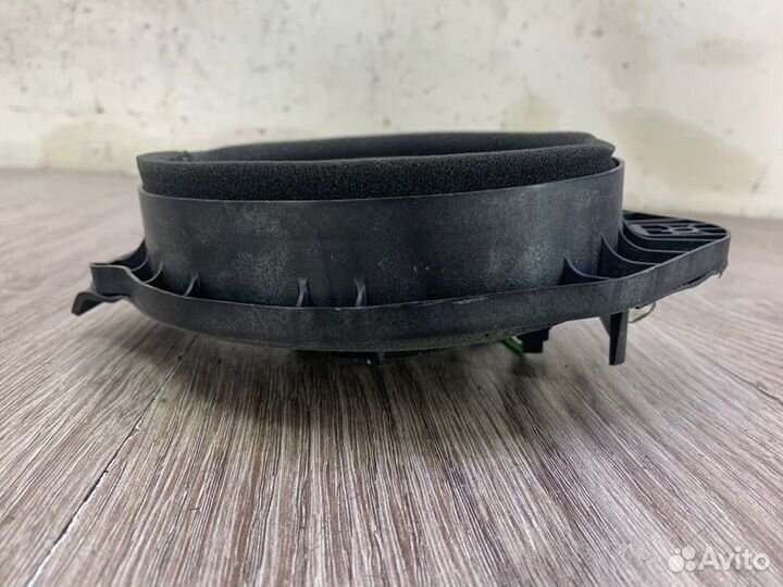 Динамик задний правый Opel Astra J универсал 2012