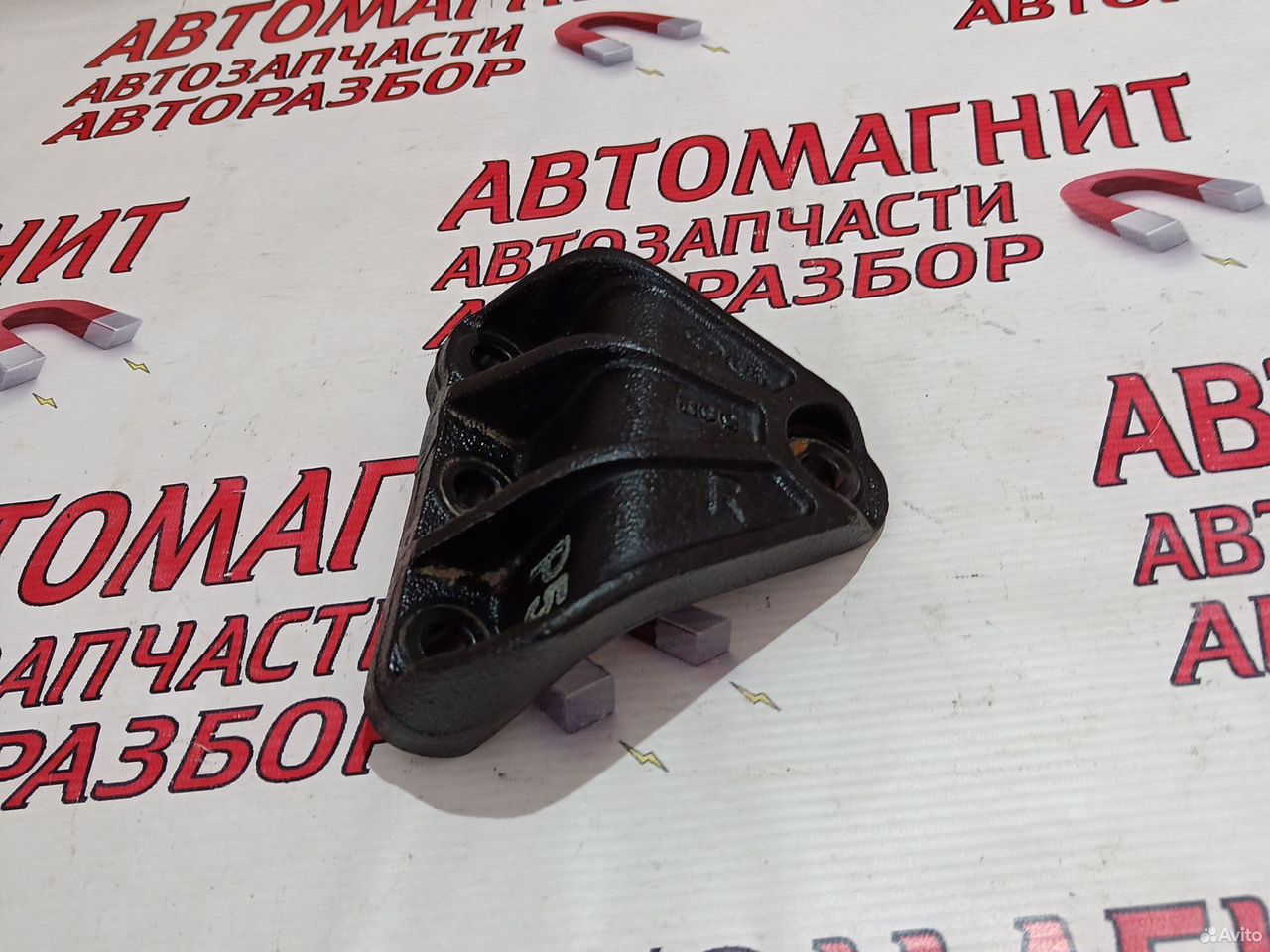 Кронштейн двигателя правый Хендай Туксон 4 NX