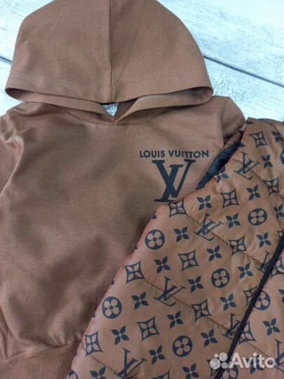 Костюмы- тройки детские