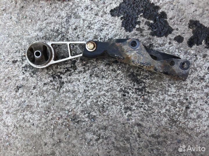 Подушка нижняя задняя Renault Symbol Clio