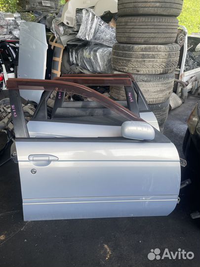 Дверь перед право c Nissan Avenir RW11 QR20DE