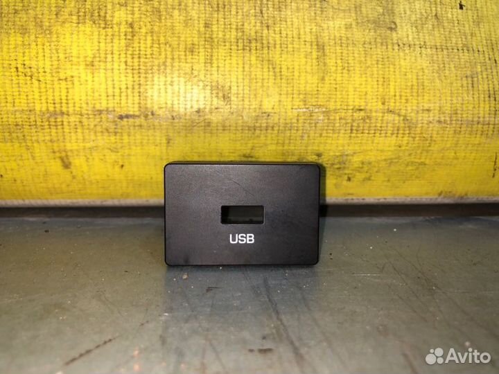 Блок USB Hyundai Solaris 2 2021