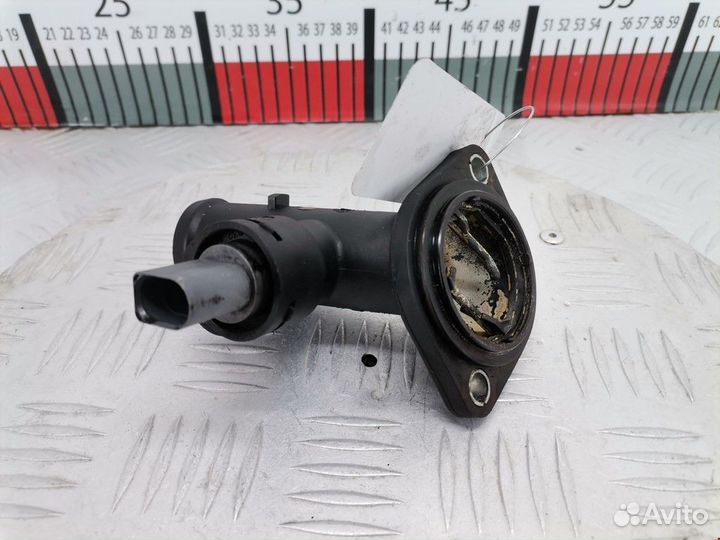 Корпус термостата Volkswagen Touran 2006