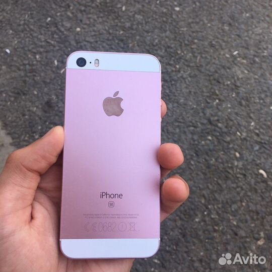 Телефон iPhone 5se