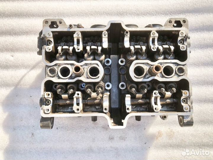 Suzuki RF 400 головка блока цилиндров