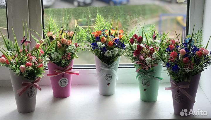 Топиарии, букеты из искусственной зелени и цветов