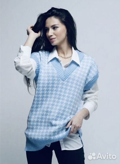 Жилет вязанный