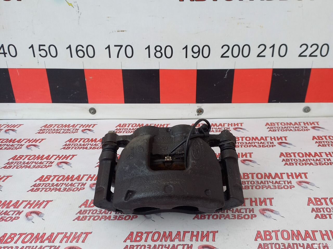 Супорт тормозной передний левый Форд Транзит 8