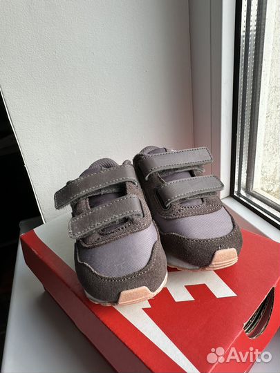 Кроссовки nike детские