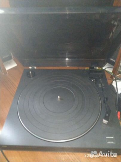 Виниловый проигрыватель JVC AL-23BK