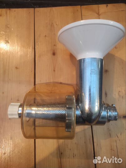 Кухонный комбайн Мрия - соковыжималка насадка