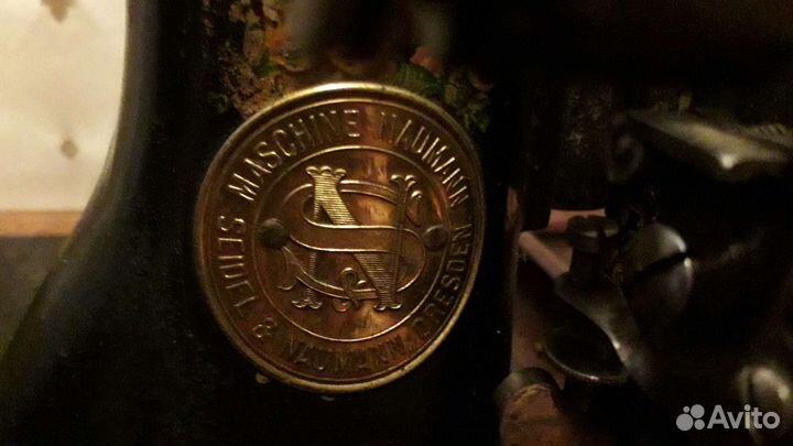 Швейная машинкаNaumann