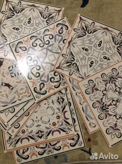 Наклейки на стену