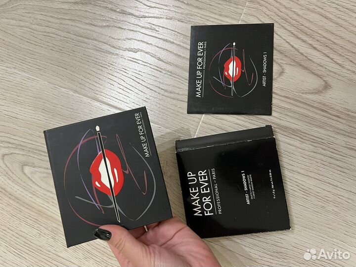 Палетка теней для век Make up for ever